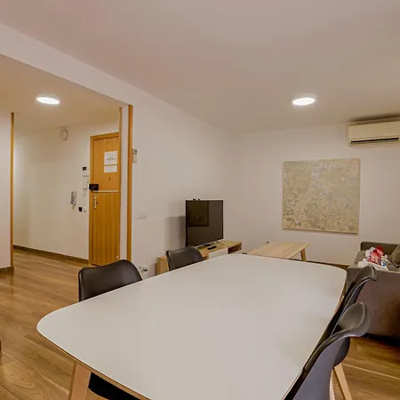 Alcam Laforja Apartman *
